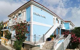 Stratos Hotel